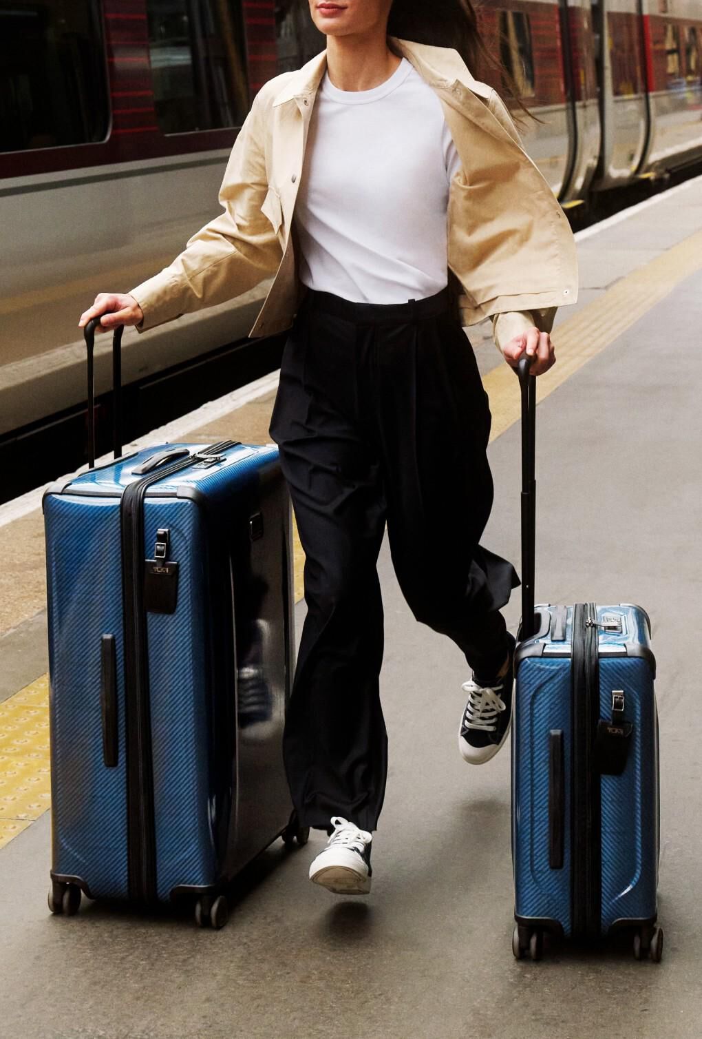 Bagages cabine et bagages en soute bleus par TUMI