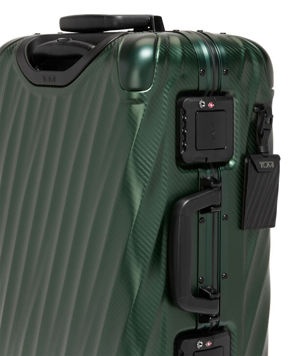 19 Degree Aluminium International Carry-On 56 cm Green | TUMI France