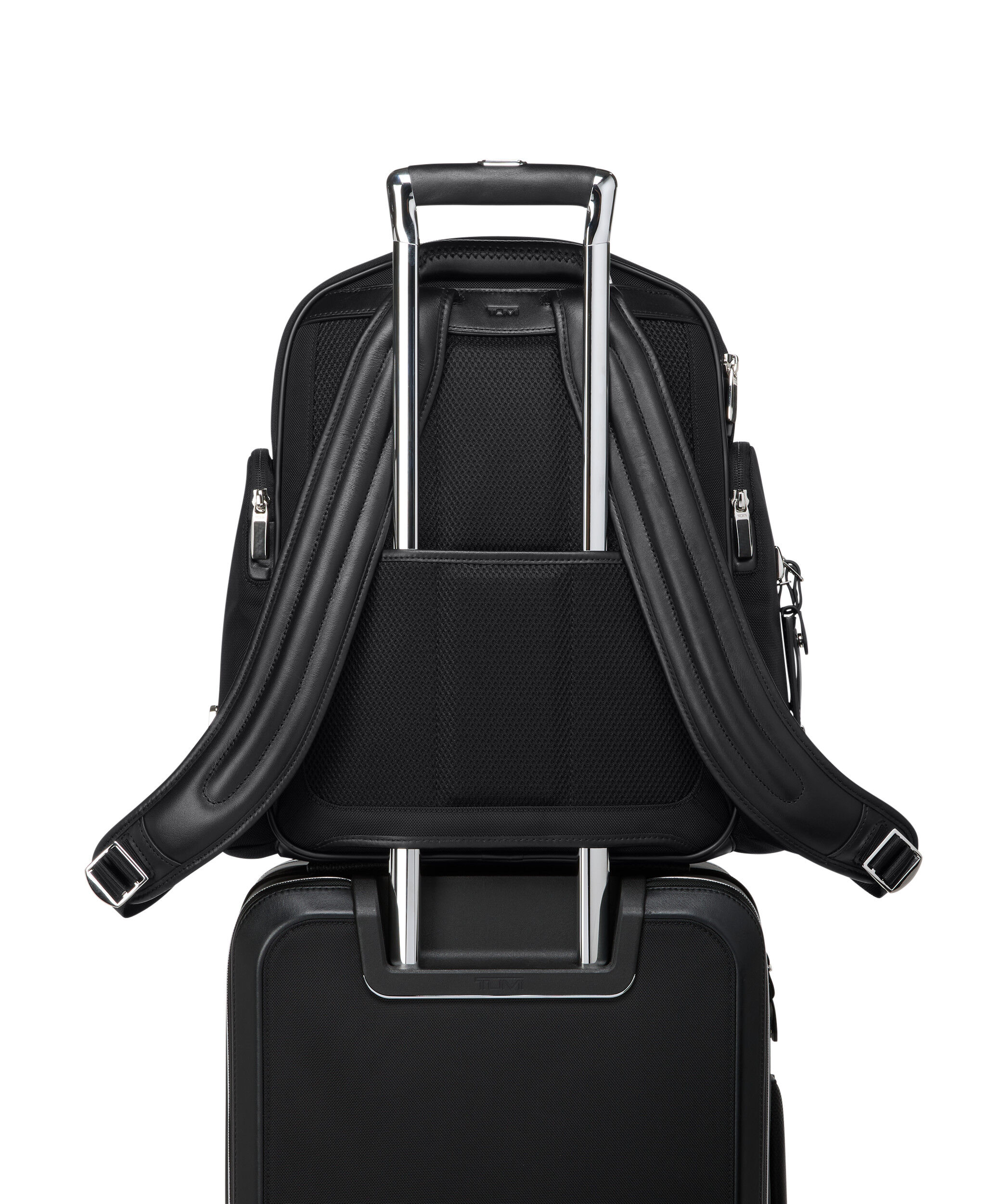 超美品　TUMI　ラーソン　バックパック Larson Medium Backpack | Tumi US