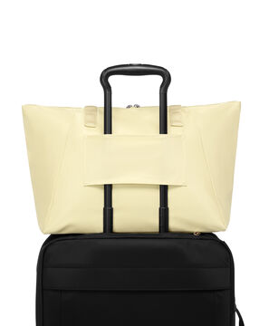 Voyageur Medium Tote Just In Case&reg;