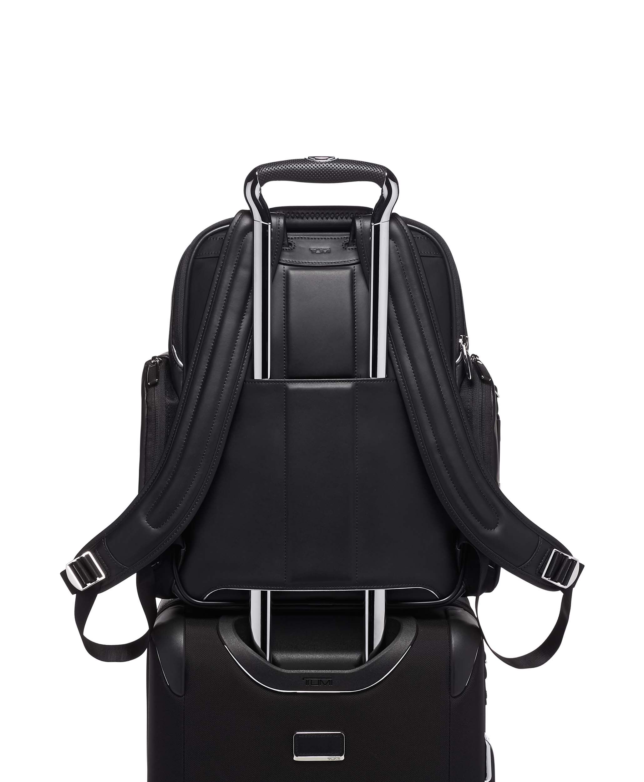 Arrive Larson Backpack