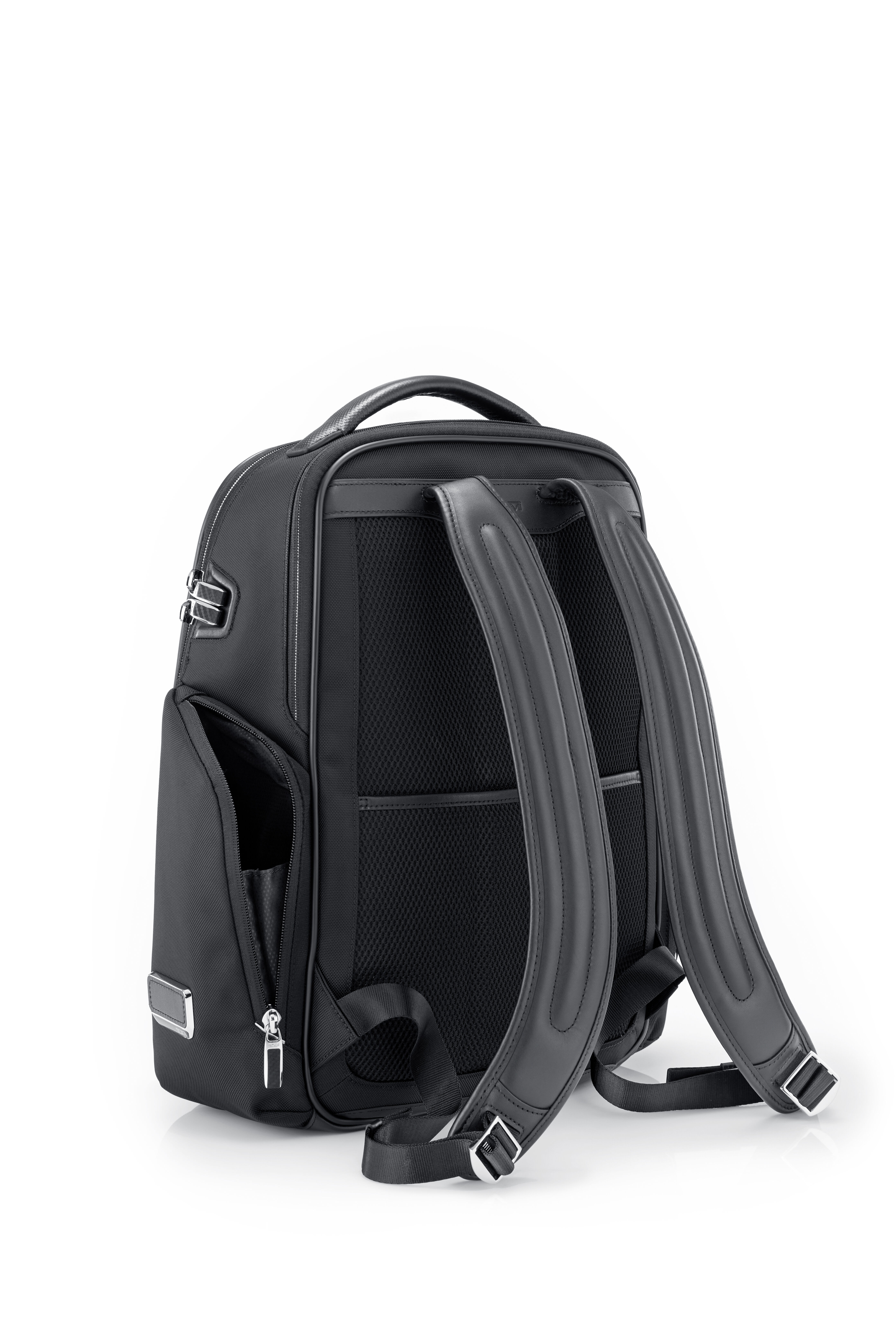 TUMI