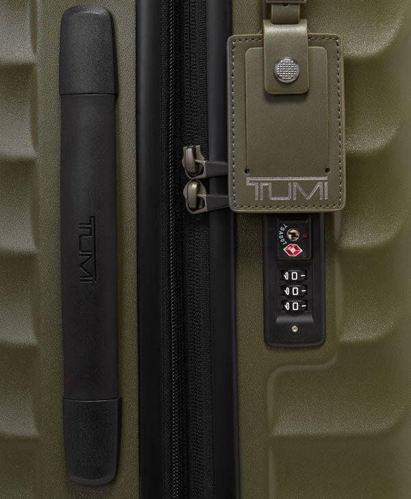 19 Degree International Expandable Carry-On 55 cm Green | TUMI France