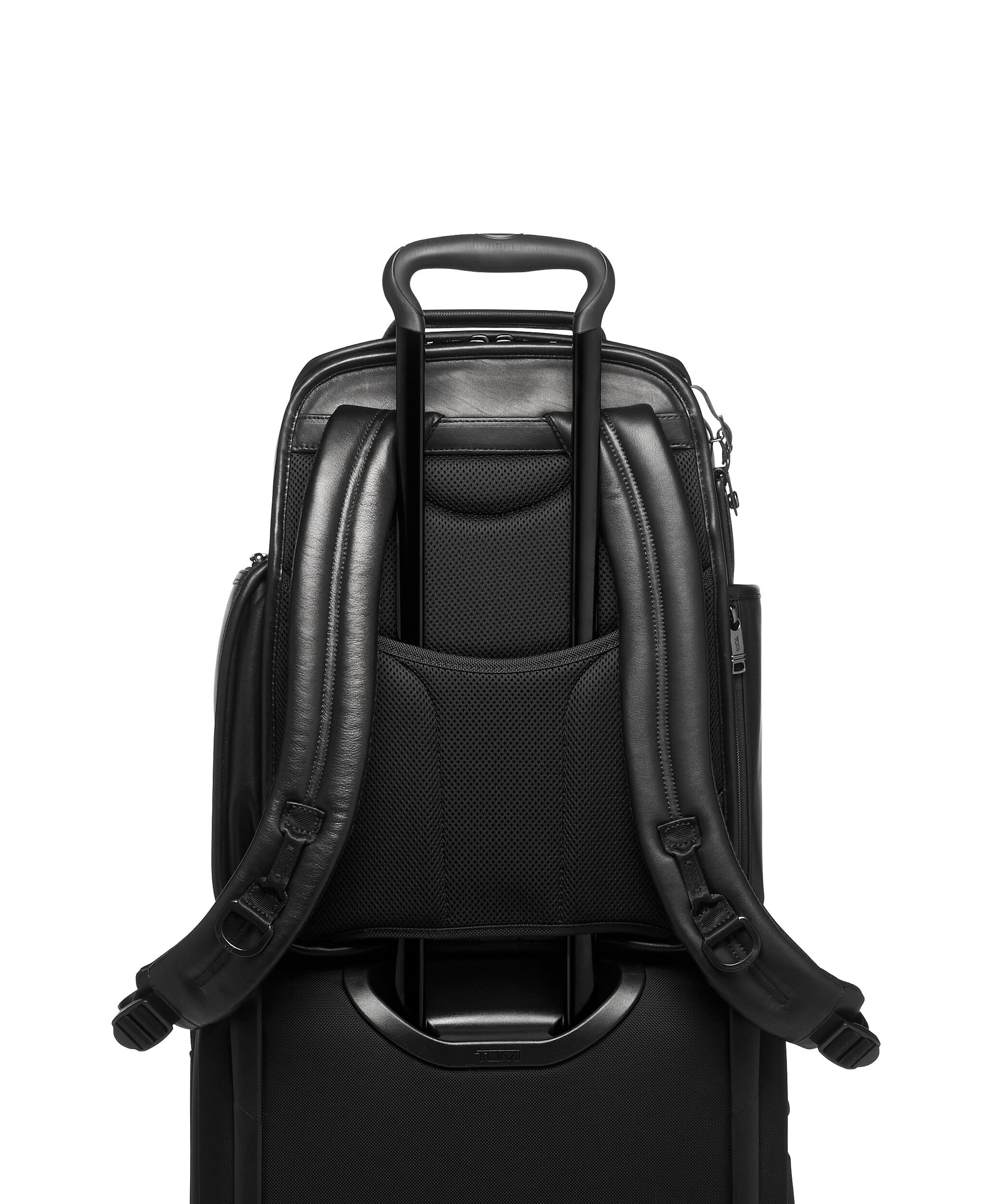 Alpha Compact Laptop Brief Pack Black | TUMI France