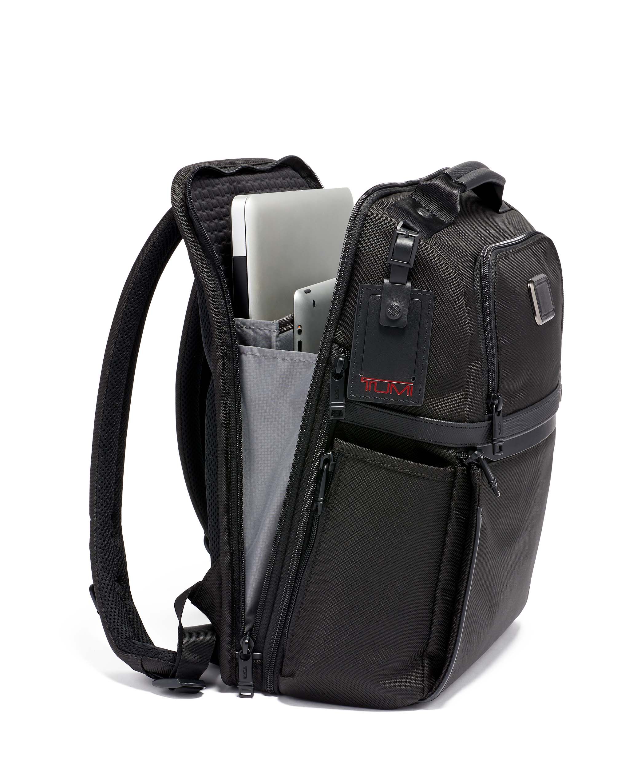 TUMI ALPHA3 Reflectivフラップパックブラック メンズ