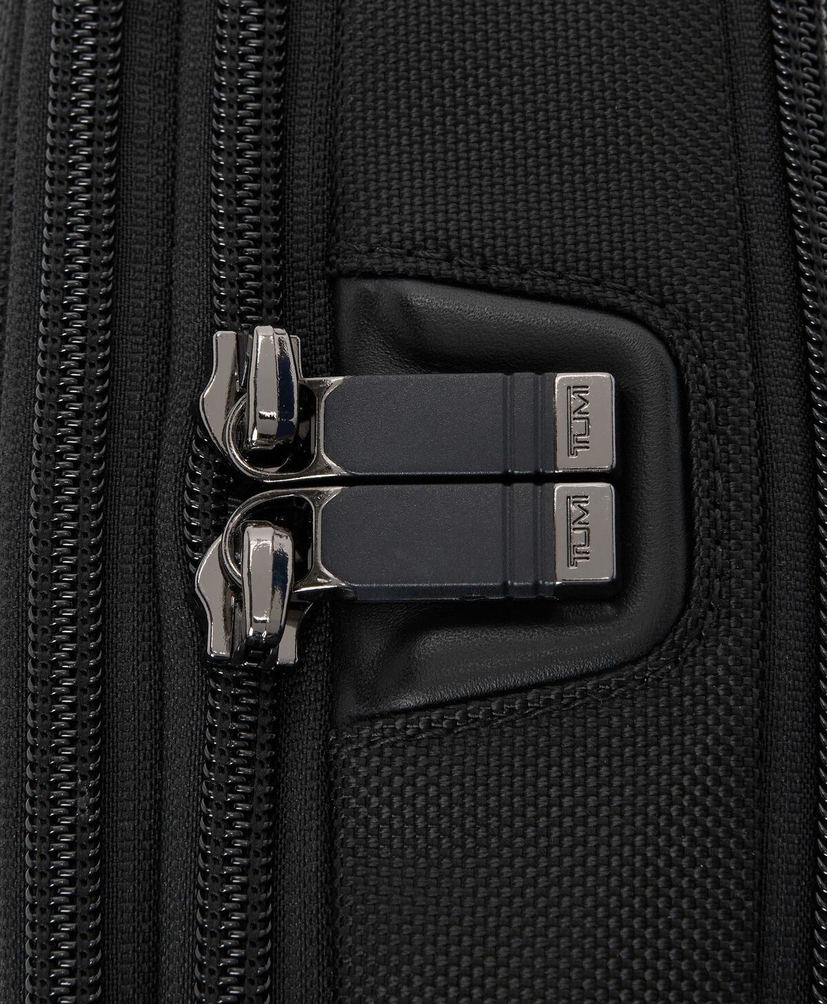 ALPHA Pochette