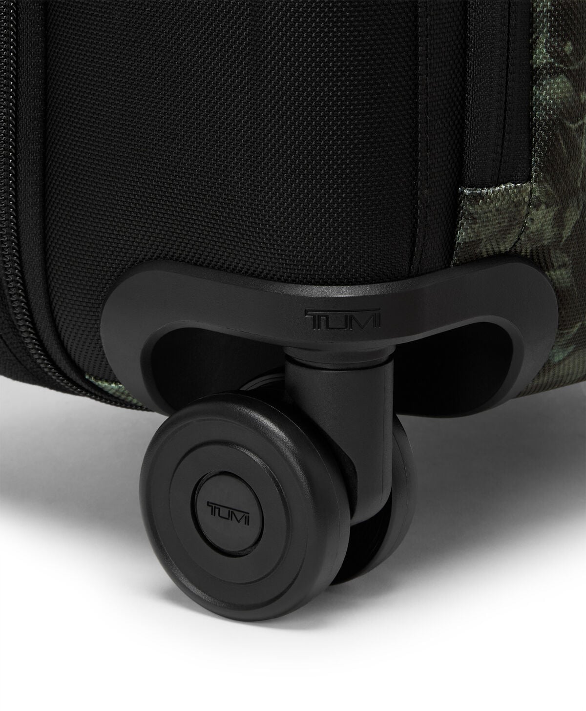 ALPHA Dual Access Expandable Cabin