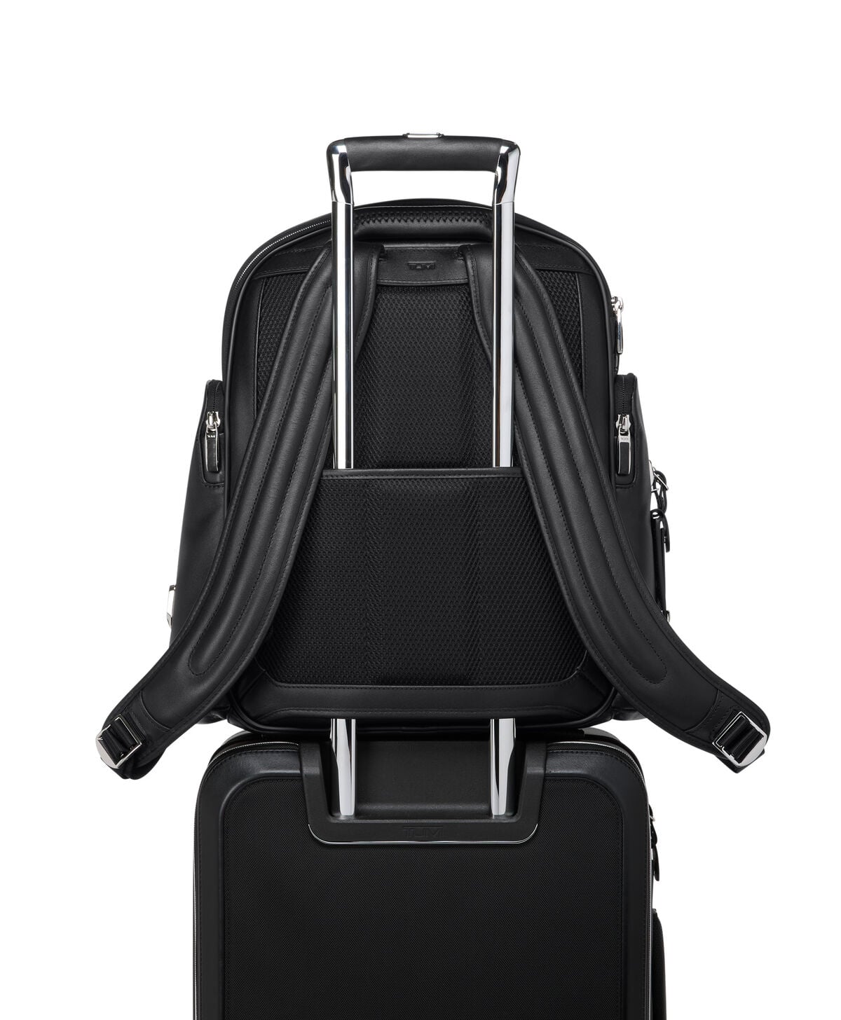 Arriv&eacute; Larson Medium Backpack