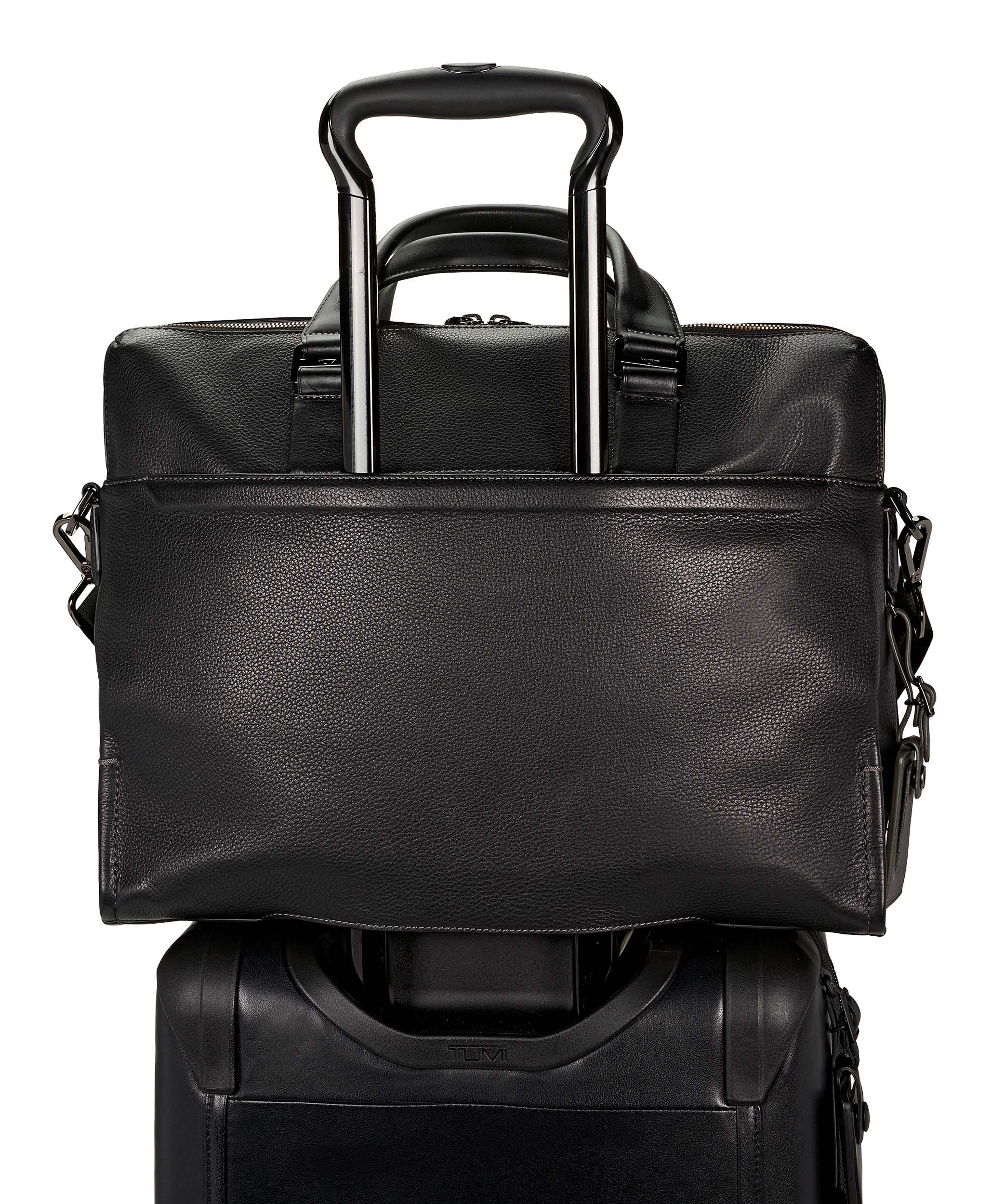 tumi seneca slim brief