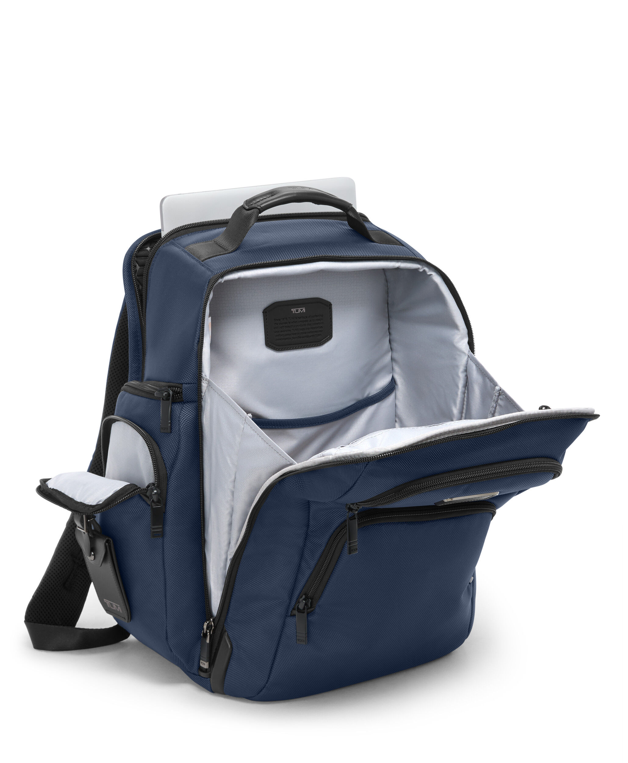 TUMI) CFX CARBON FIBER MORLEY BACKPACK 【公式通販】