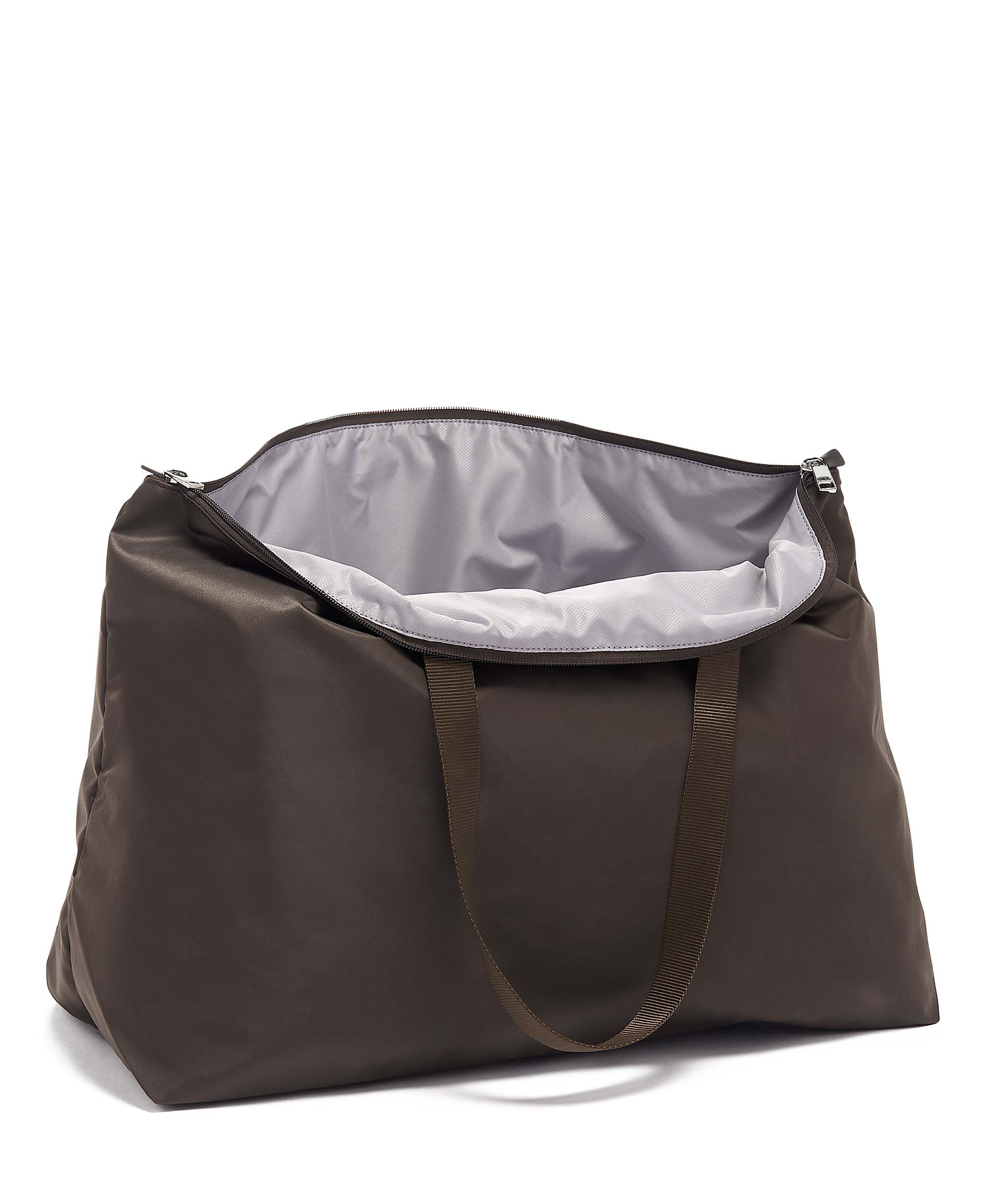 tumi just in case tote sale