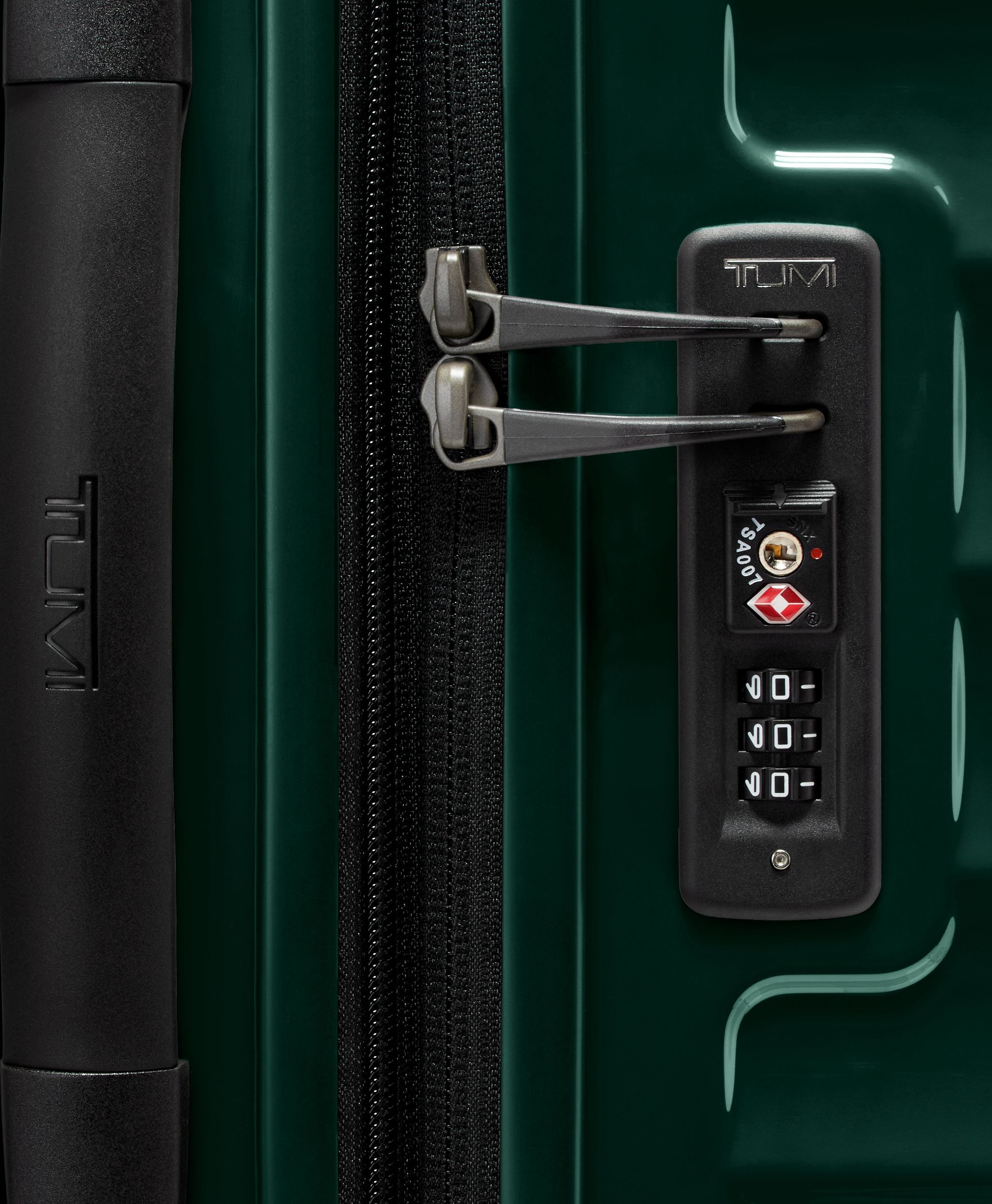 19 Degree Extended Trip Expandable Checked Luggage 77,5 cm