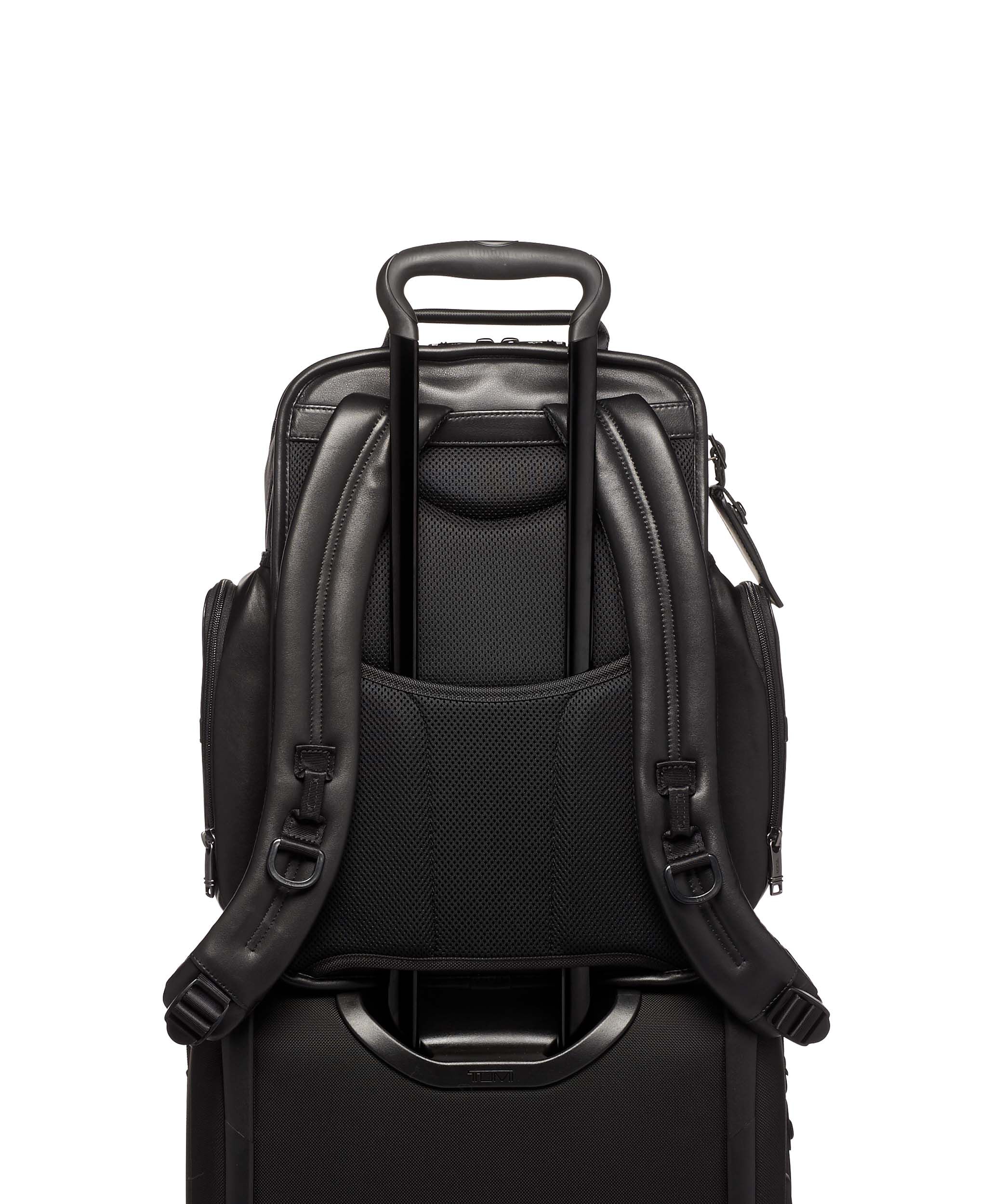 tumi t pass alpha 1