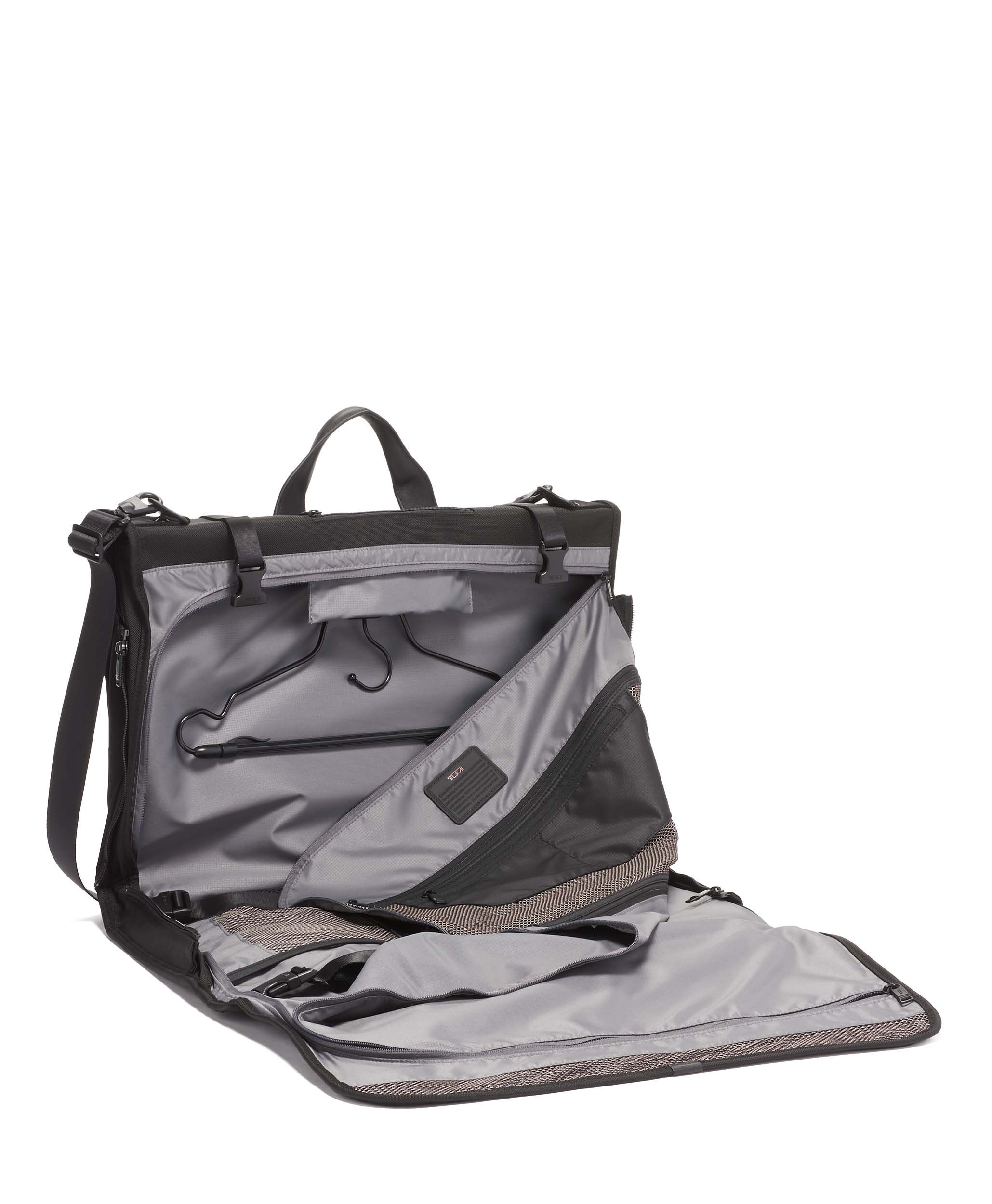 Alpha 3 Garment Tri-Fold Bag 38 cm Black | TUMI France