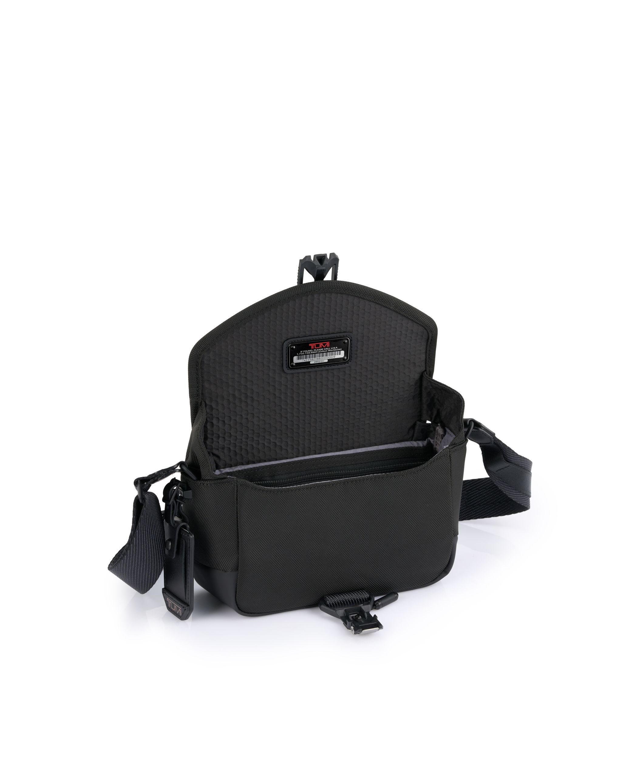 【きれいめファッション51選】上品さと清潔感をキープし Alpha Bravo Compass Flap Crossbody Black | TUMI France バッグ